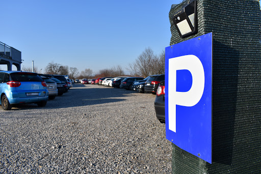 ParkBuddy parking – razni automobili